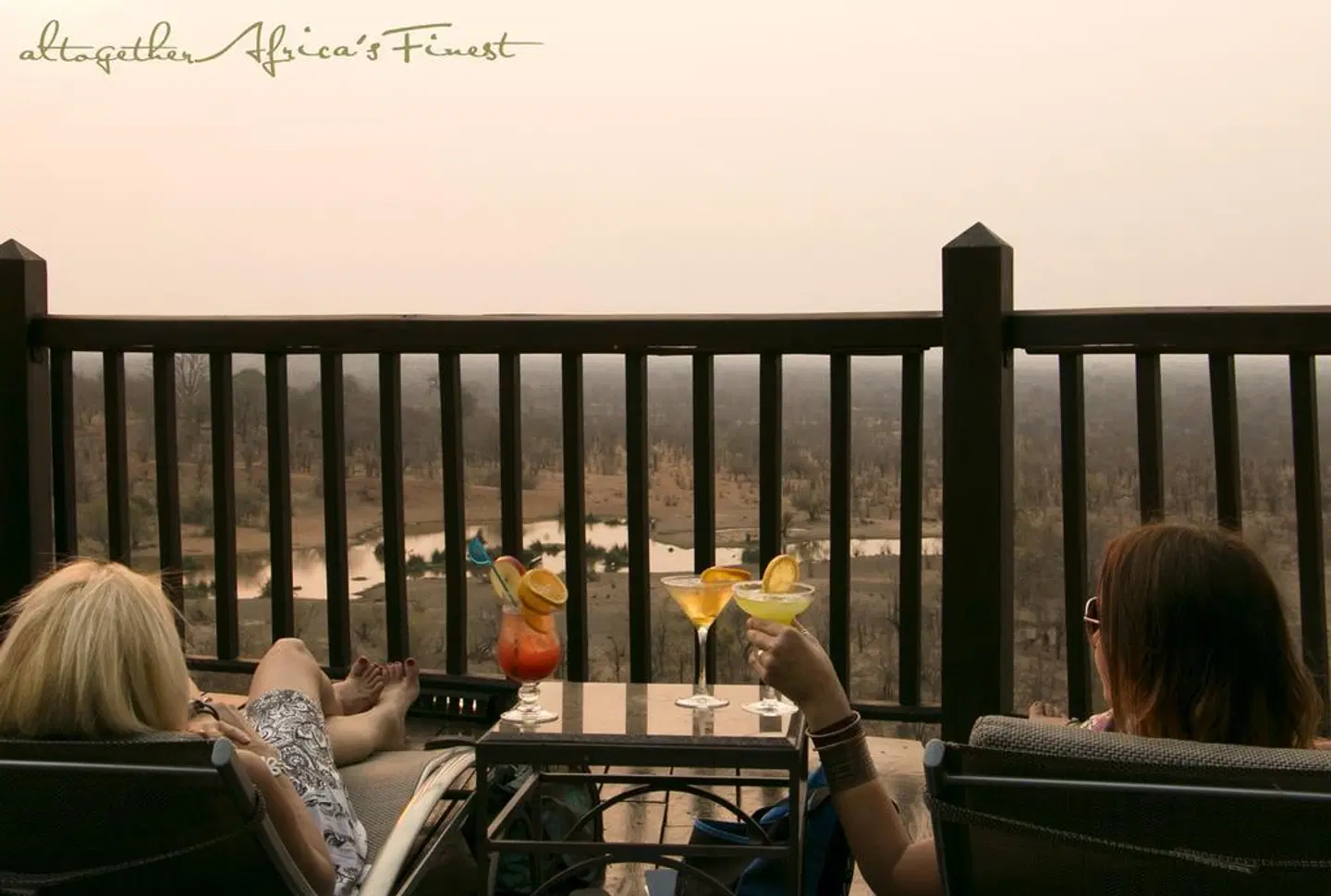 Victoria Falls Safari Suites Terrasse