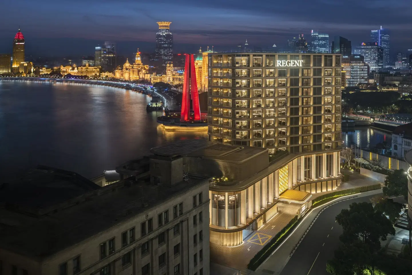 Regent Shanghai On The Bund by IHG Bar