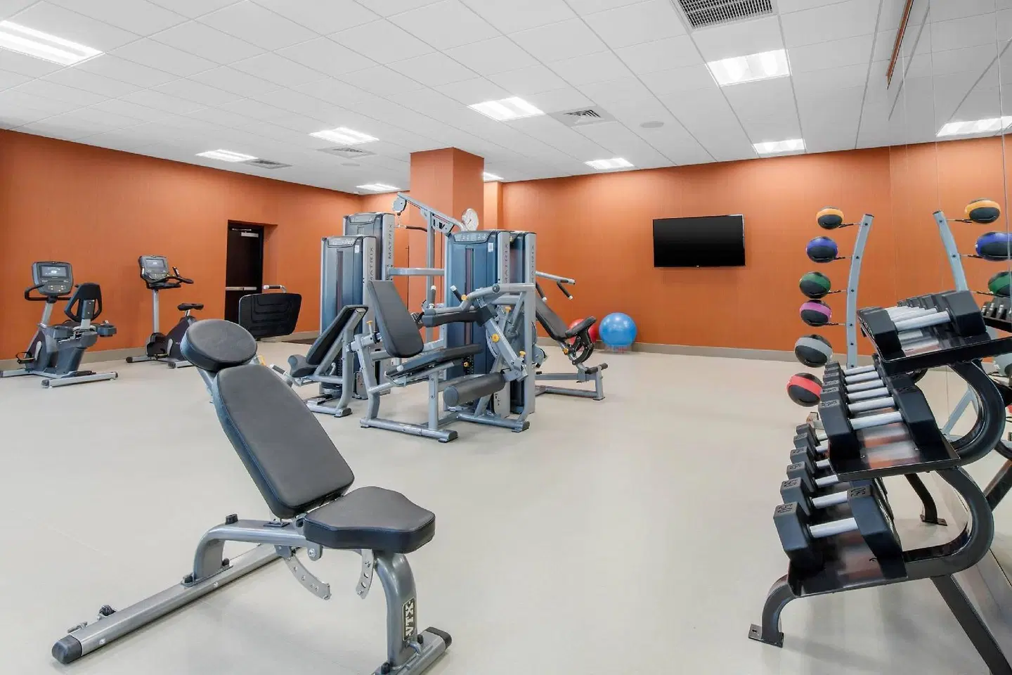 Cambria Hotel College Park SPORTS_AND_LEISURE