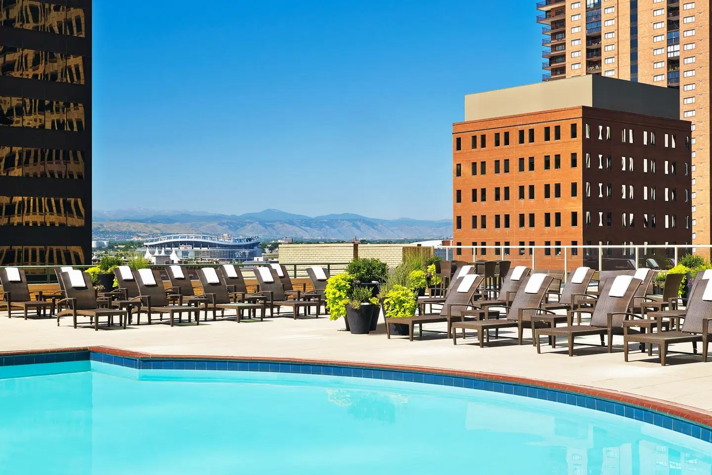 The Westin Denver Downtown OUTDOOR_POOL