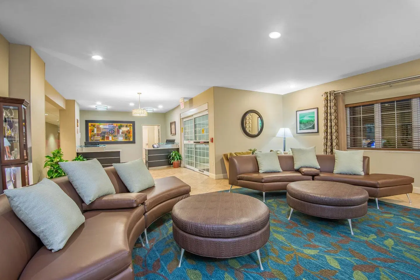 Candlewood Suites Jefferson City by IHG LOUNGE_LOBBY