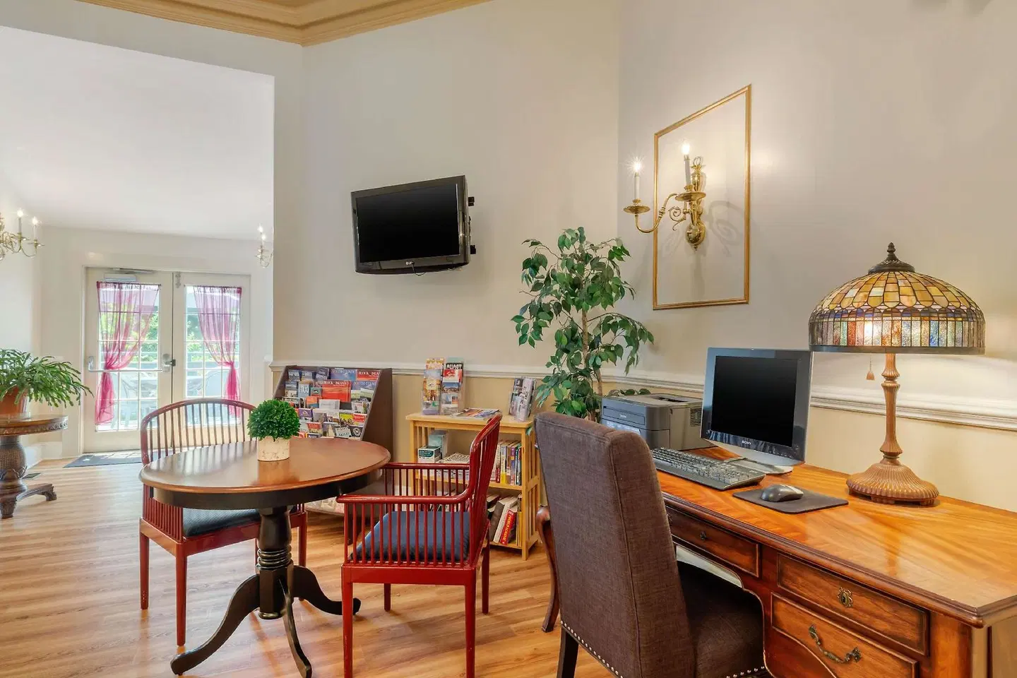 The Carriage House Inn, an Ascend Collection hotel ROOM_EXAMPLE