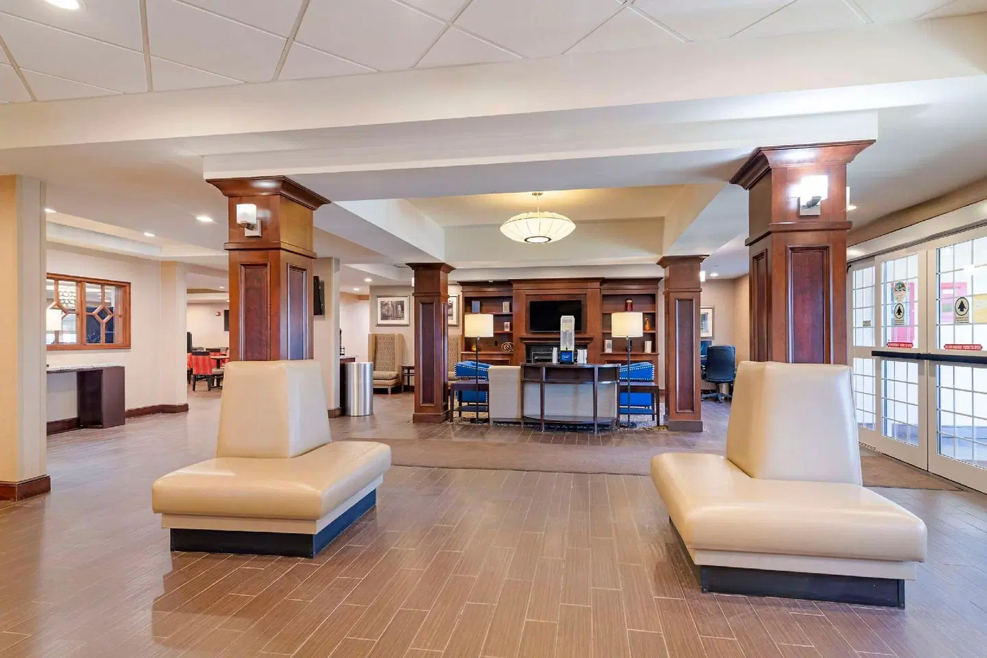 Comfort Inn and Suites Dover LOUNGE_LOBBY