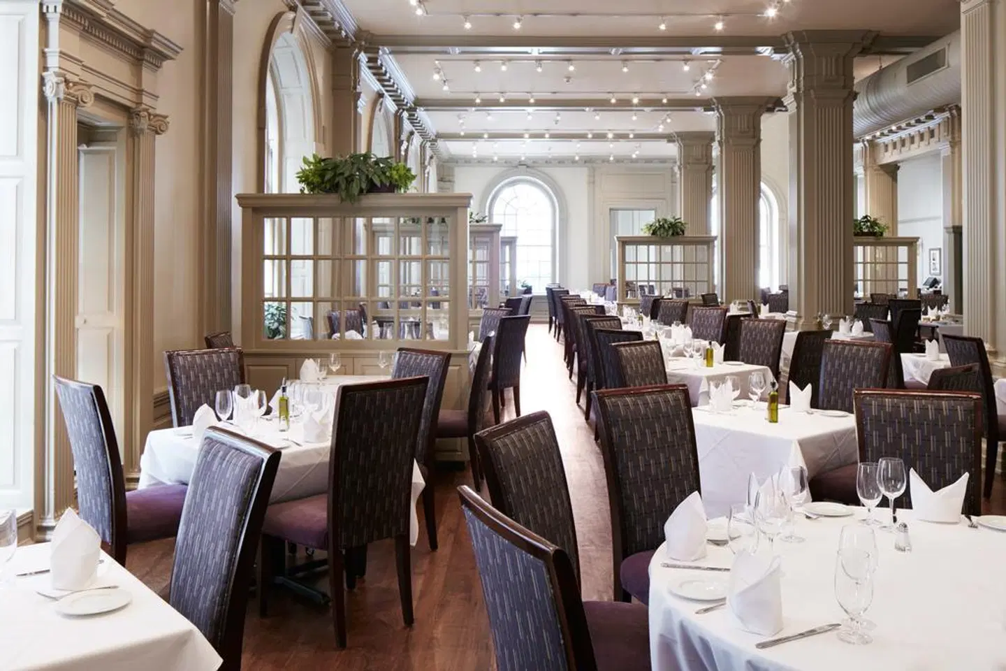 Club Quarters in Philadelphia Restaurant