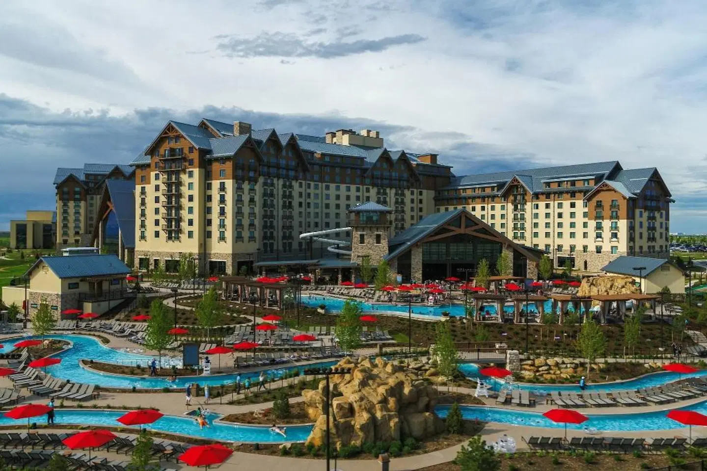 Gaylord Rockies Resort & Convention Center EXTERIOR