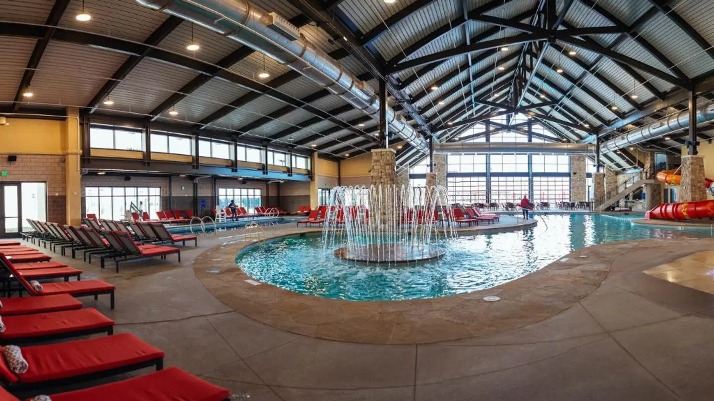 Gaylord Rockies Resort & Convention Center Hallenbad
