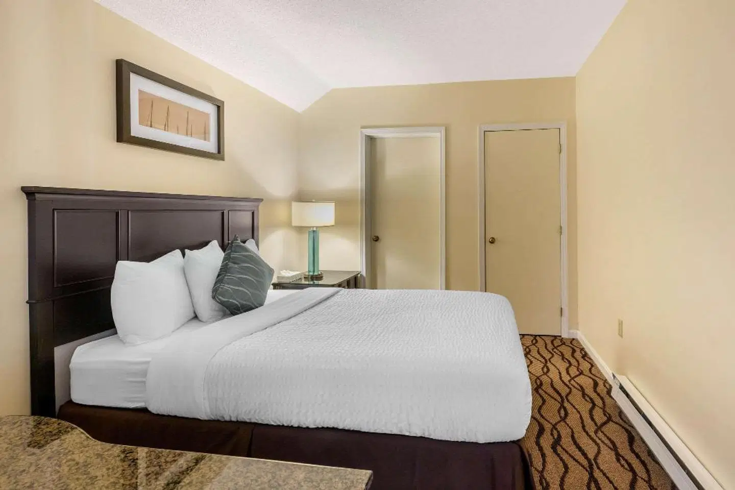 Ogunquit River Inn & Suites ROOM_EXAMPLE