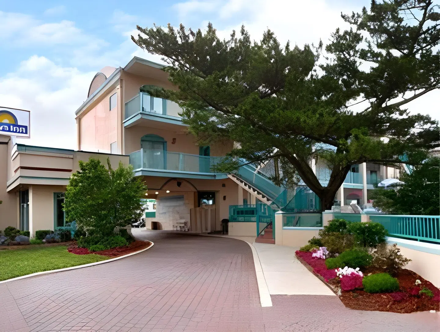 Days Inn by Wyndham Ocean City Oceanfront EXTERIOR