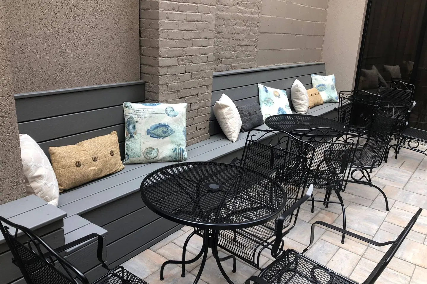 Courtyard by Marriott Waterbury Downtown Terrasse
