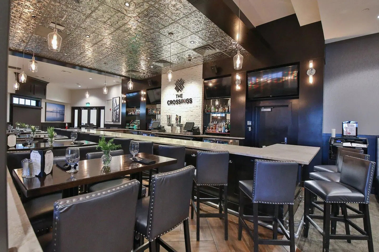 Crowne Plaza Providence - Warwick (Airport) by IHG Bar