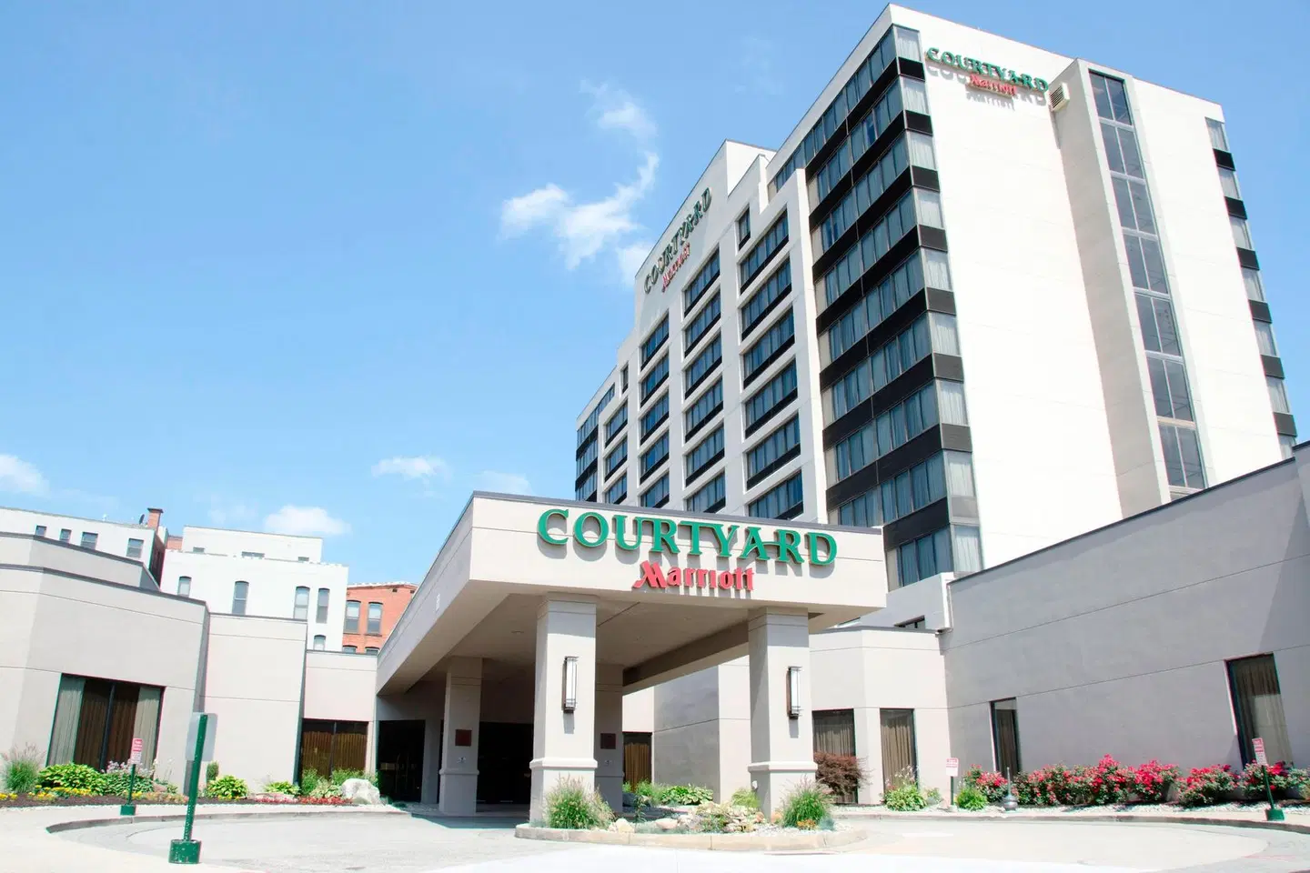 Courtyard by Marriott Waterbury Downtown EXTERIOR
