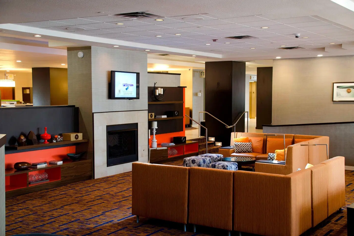 Courtyard by Marriott Waterbury Downtown LOUNGE_LOBBY