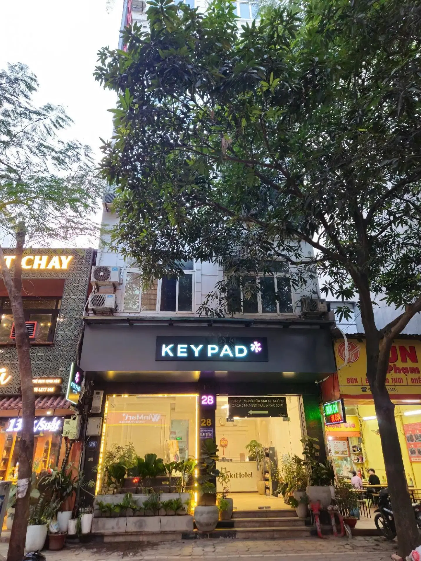 Saki Hotel EXTERIOR