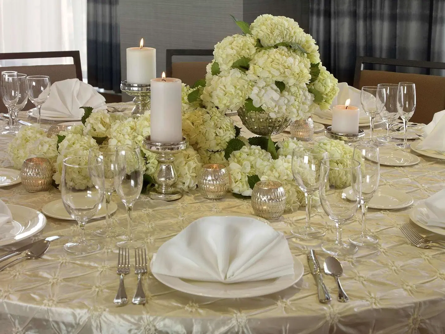 DoubleTree by Hilton Hotel Cedar Rapids Convention Complex Restaurant