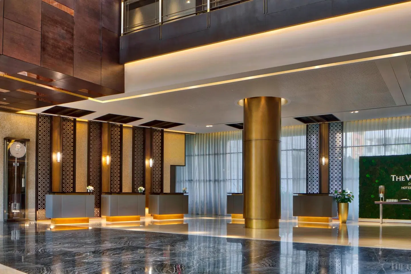 The Westin Doha Hotel & Spa Hallenbad