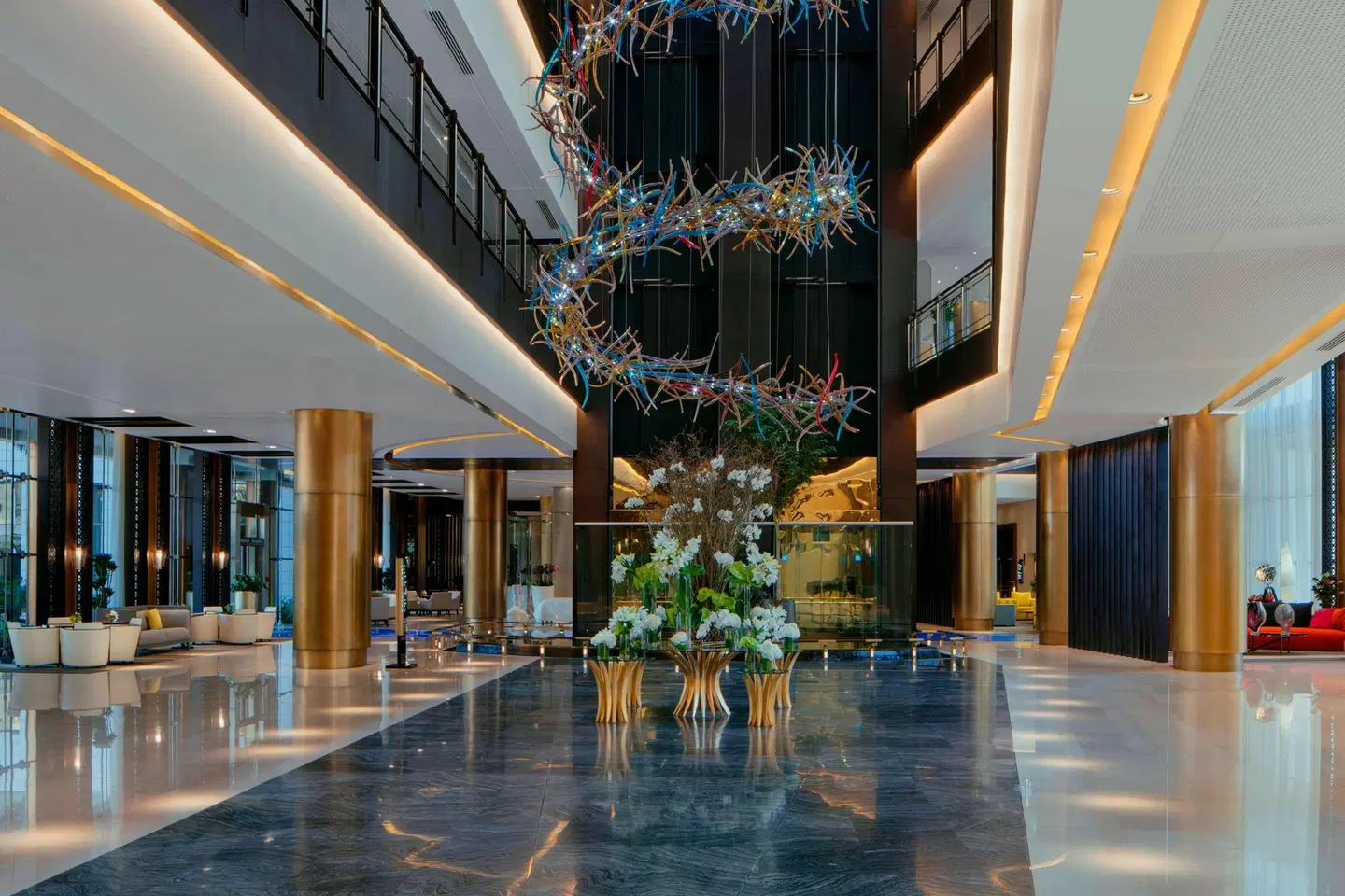 The Westin Doha Hotel & Spa Hallenbad