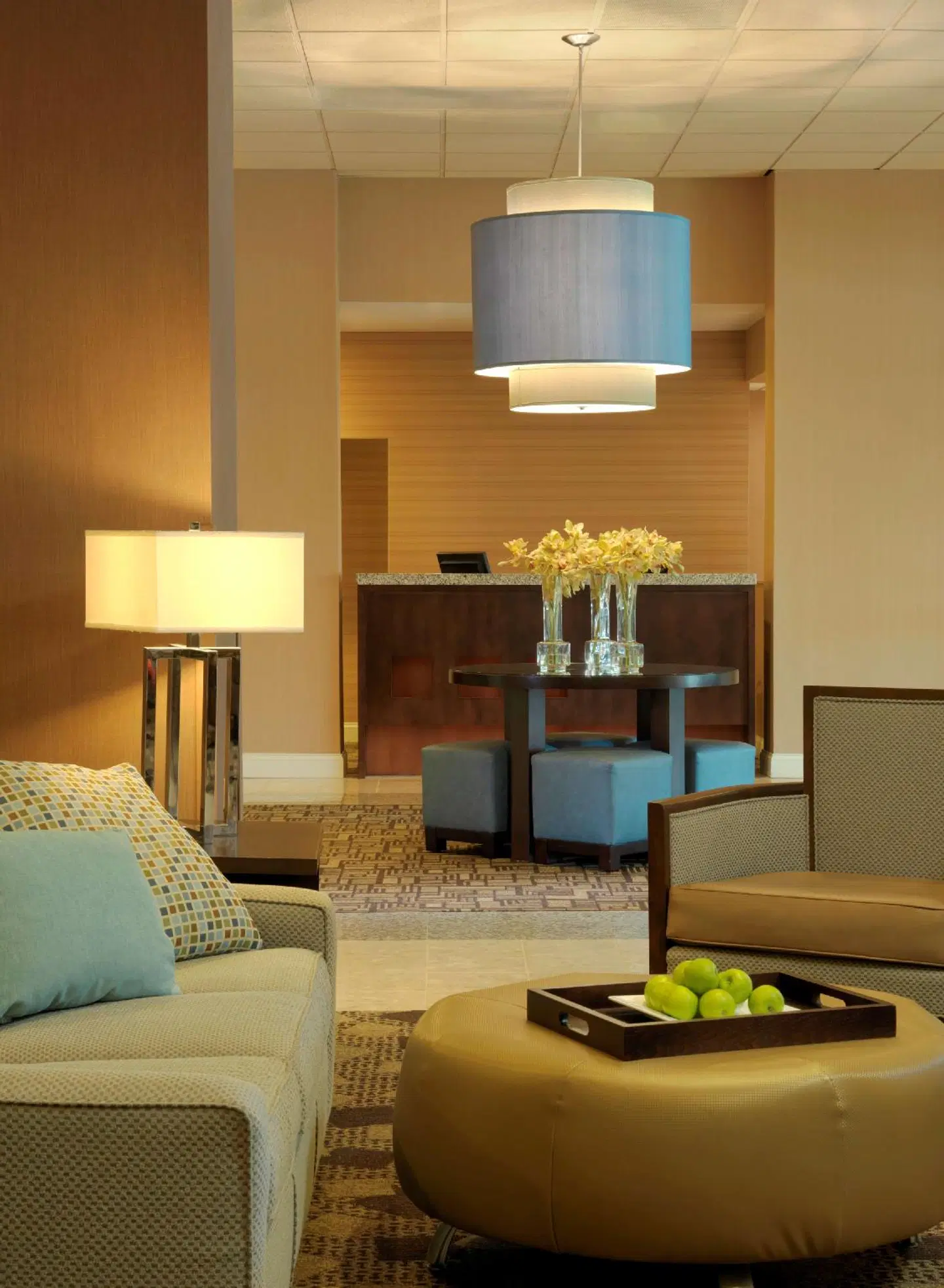 DoubleTree by Hilton St. Louis at Westport LOUNGE_LOBBY