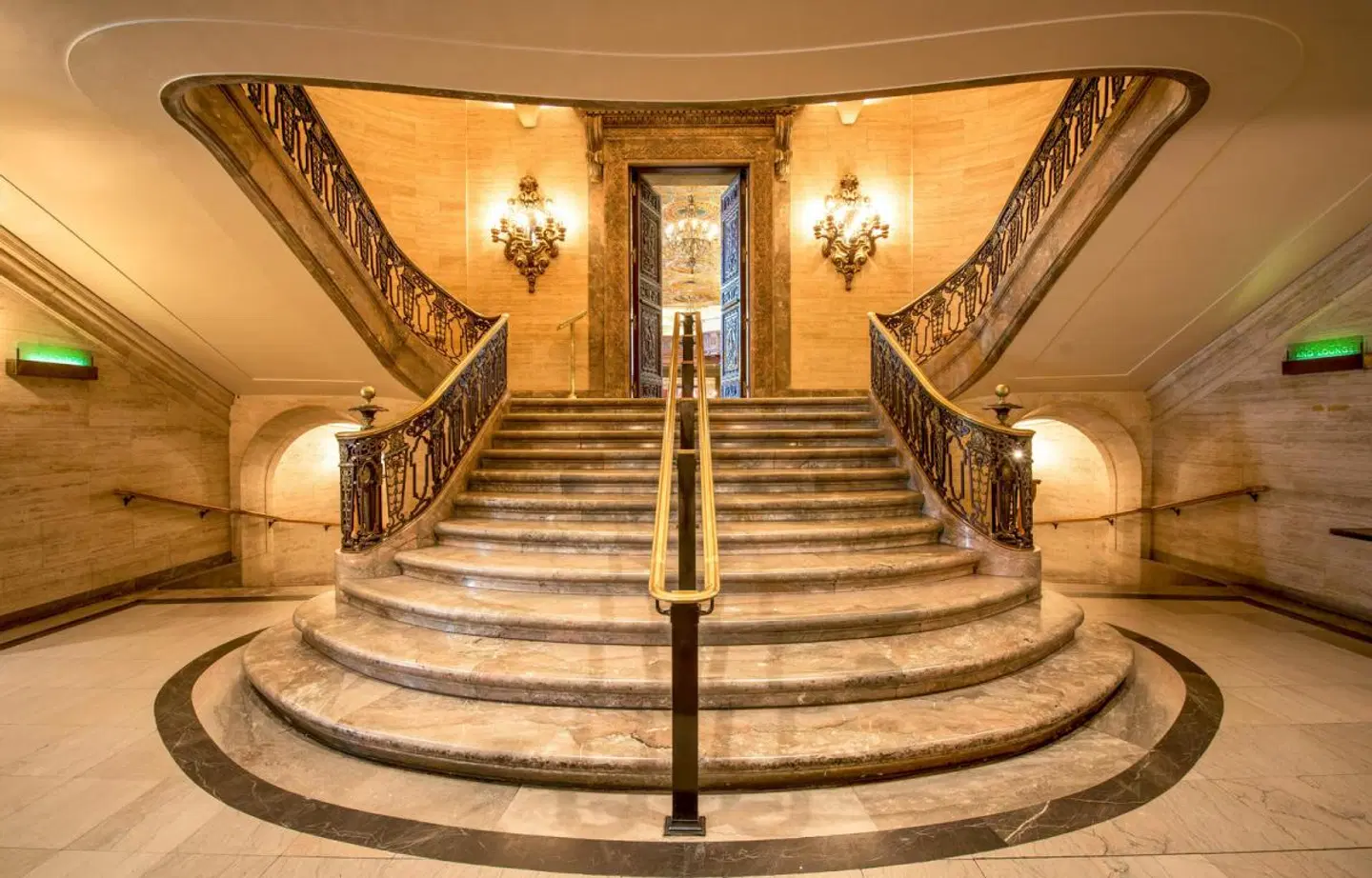 du Pont LOUNGE_LOBBY