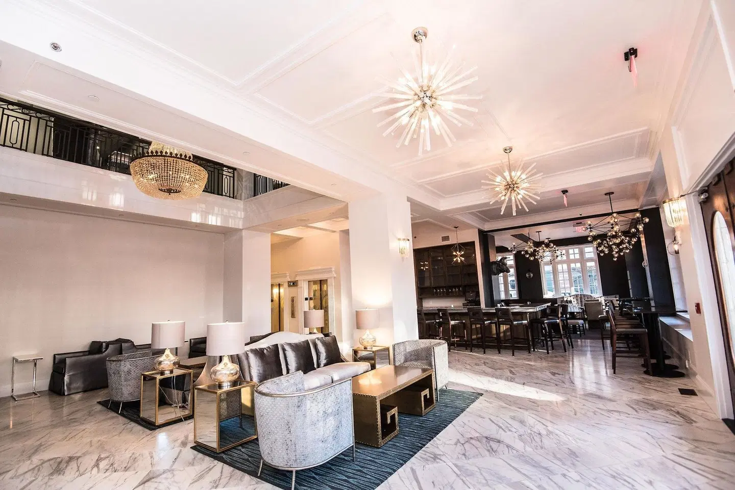 Redmont Hotel Birmingham, Curio Collection by Hilton LOUNGE_LOBBY