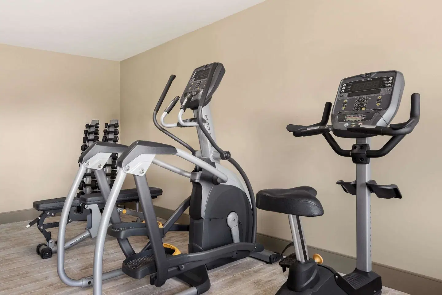 Days Inn & Suites by Wyndham Bowling Green SPORTS_AND_LEISURE