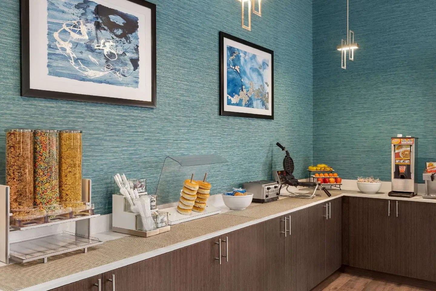 Days Inn & Suites by Wyndham Bowling Green Restaurant