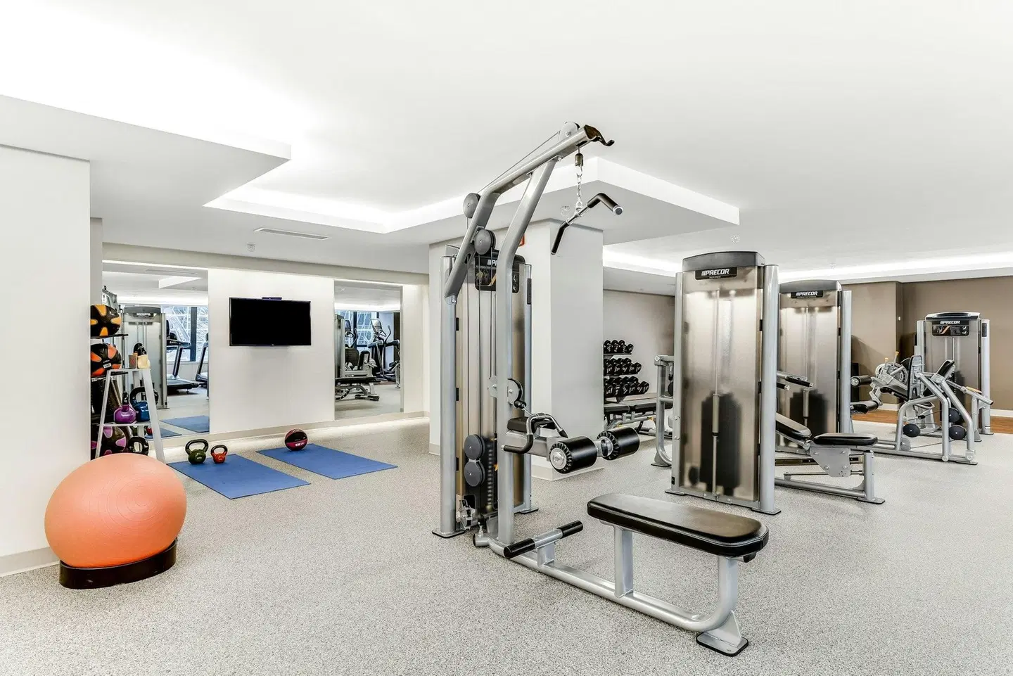 Le Méridien Washington, D.C., The Madison SPORTS_AND_LEISURE