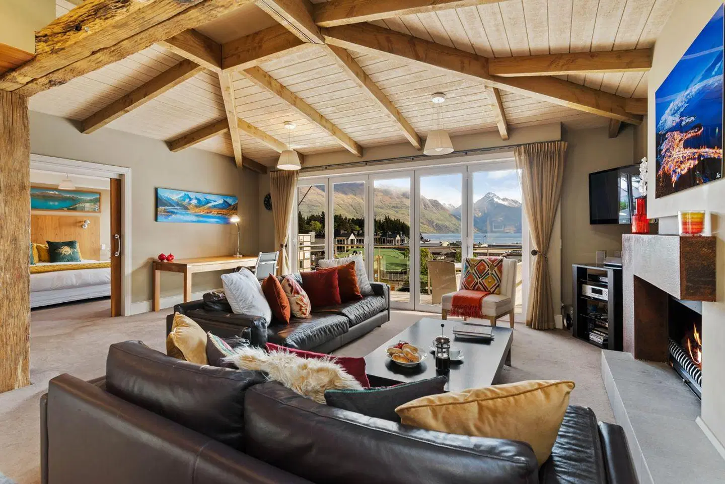 Chambers Penthouse LOUNGE_LOBBY