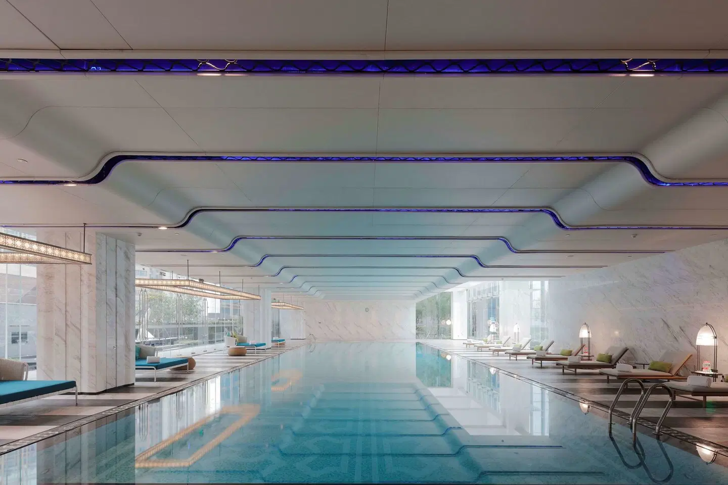Conrad Guangzhou Hallenbad