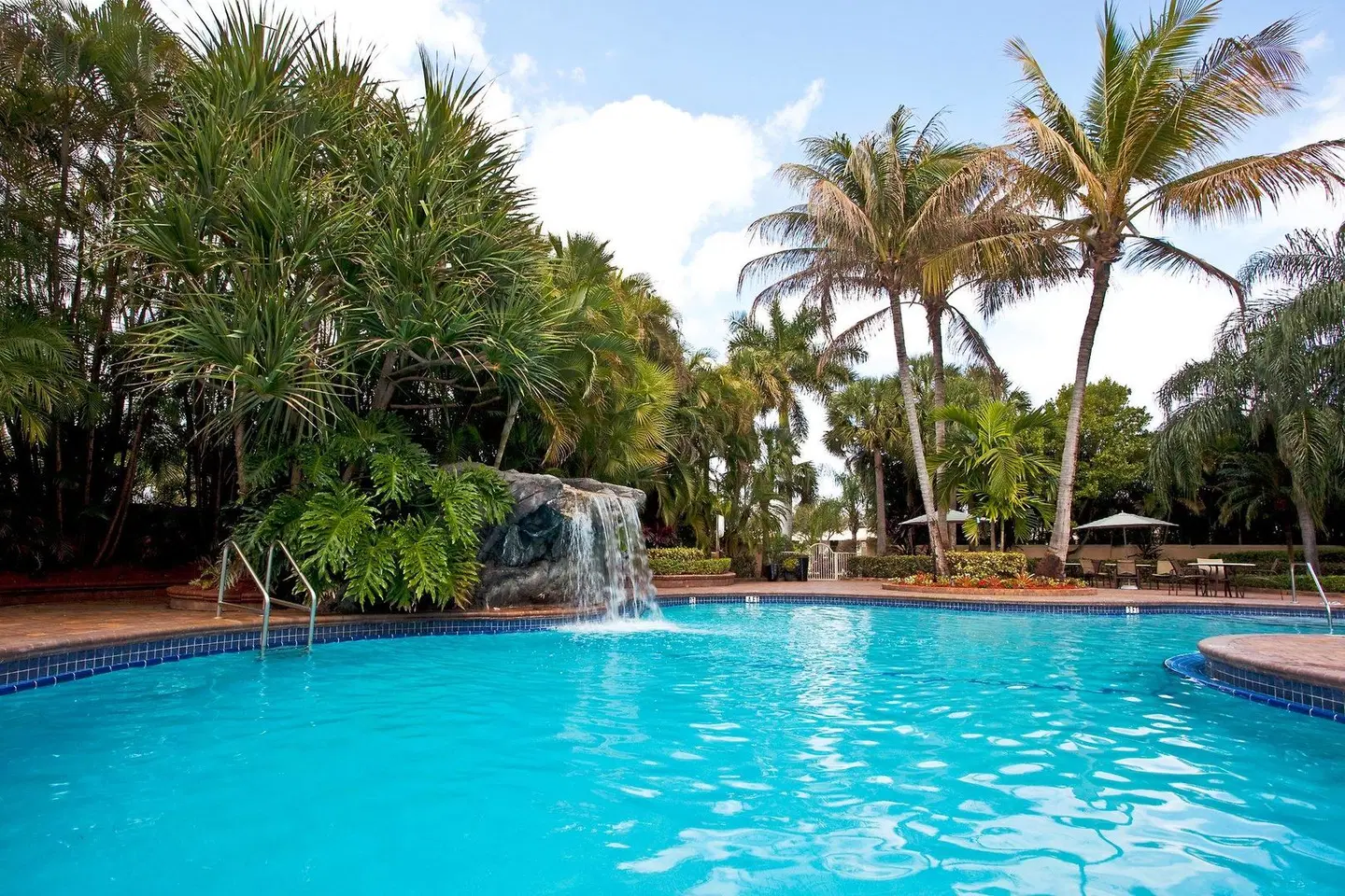 Holiday Inn Ft. Lauderdale-Airport by IHG OUTDOOR_POOL