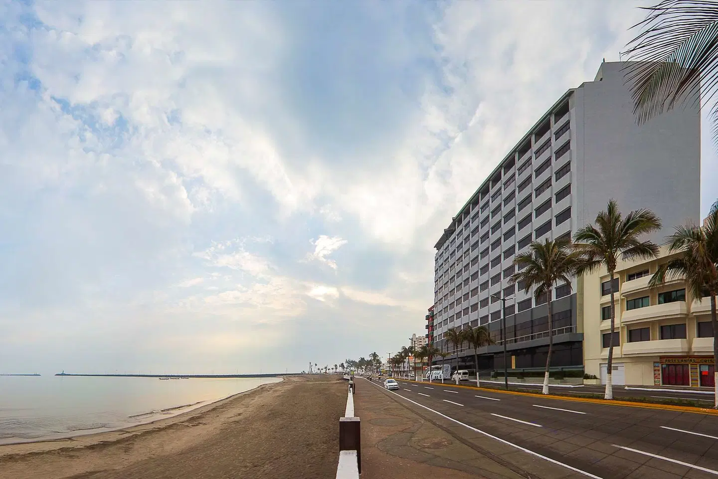 DoubleTree by Hilton Veracruz EXTERIOR