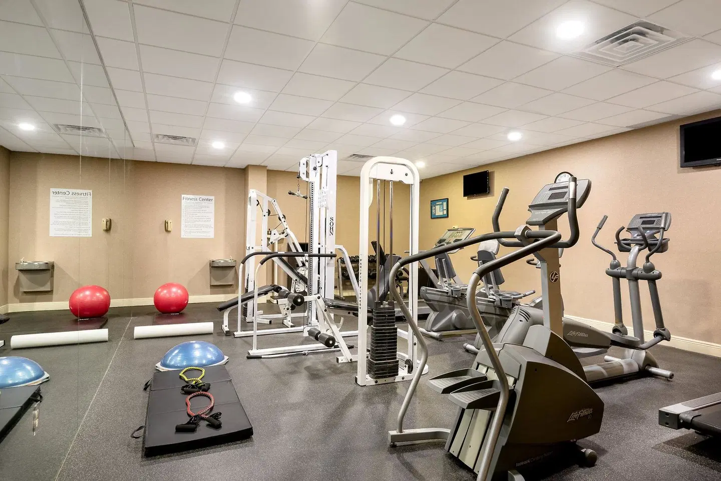 Holiday Inn Ft. Lauderdale-Airport by IHG SPORTS_AND_LEISURE