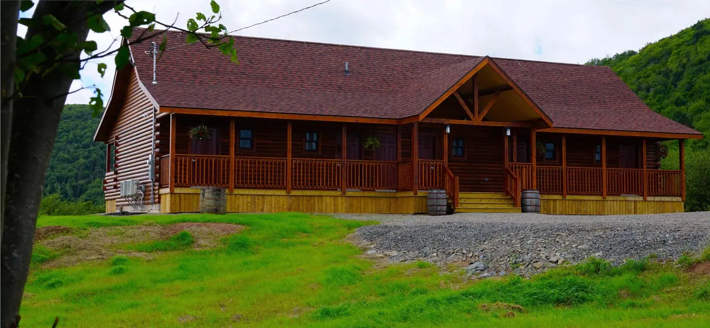 Glenora Inn & Distillery EXTERIOR