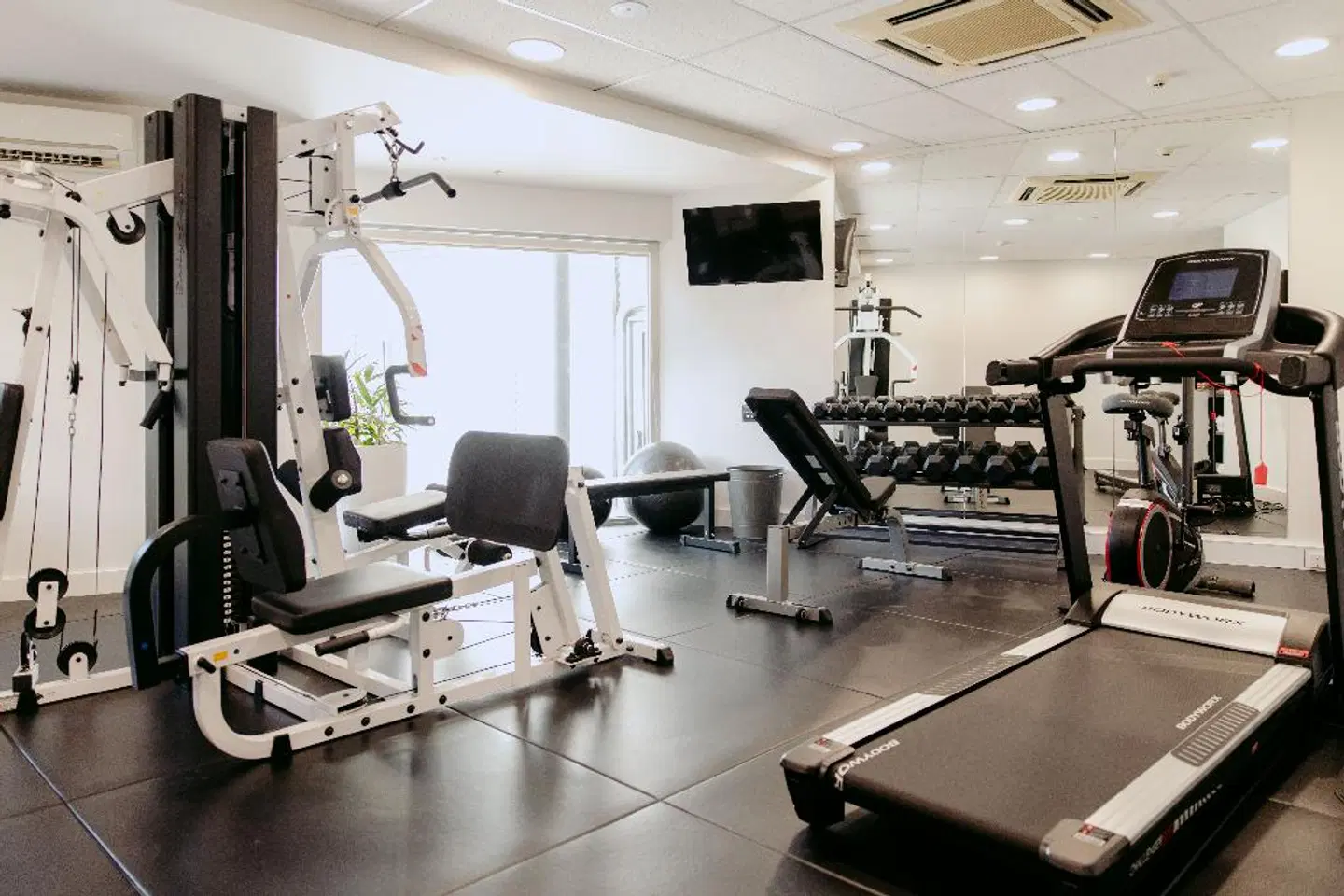Punthill Essendon SPORTS_AND_LEISURE