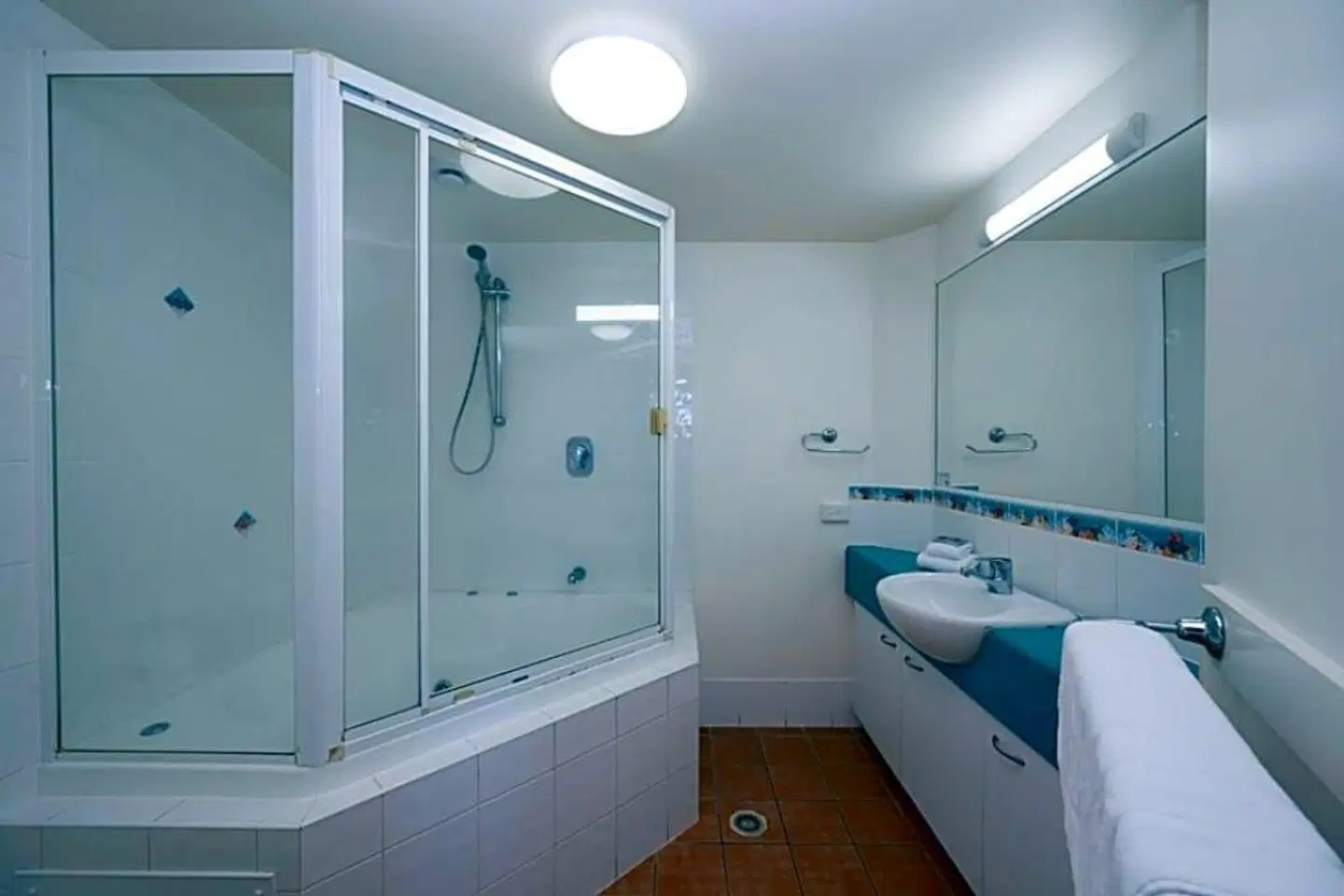 Endless Summer Resort Badezimmer