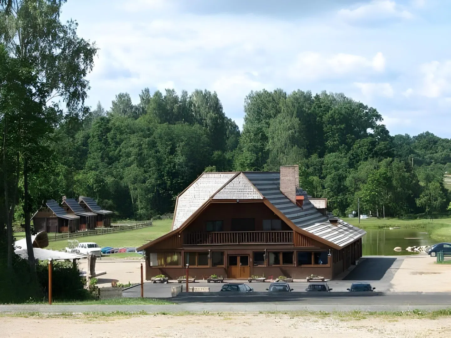 emsodis EXTERIOR
