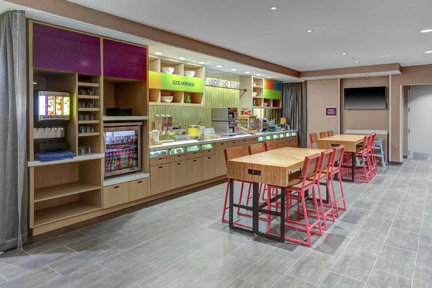 Home2 Suites by Hilton Louisville Airport Expo Center Bar