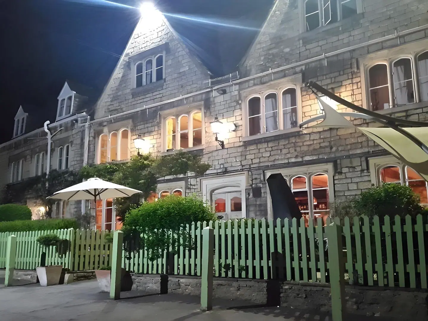 Old Fleece Apartments EXTERIOR