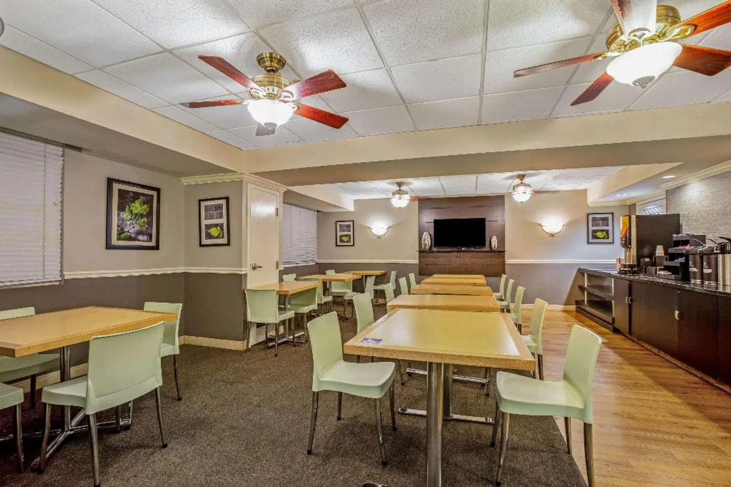 La Quinta Inn & Suites by Wyndham Miami Lakes Restaurant