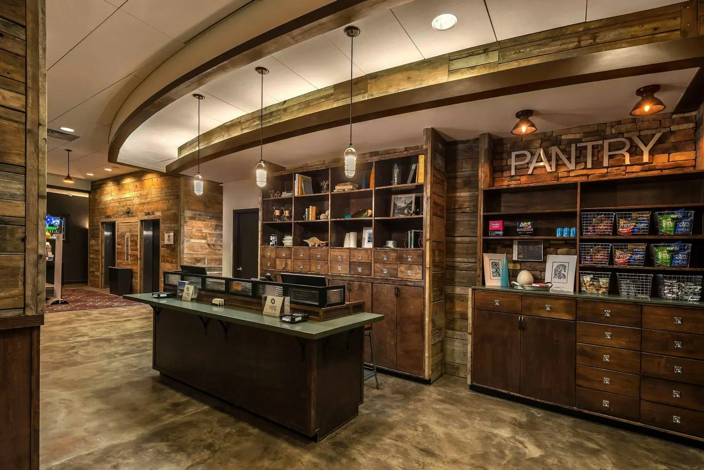 Four Points by Sheraton Juneau Bar
