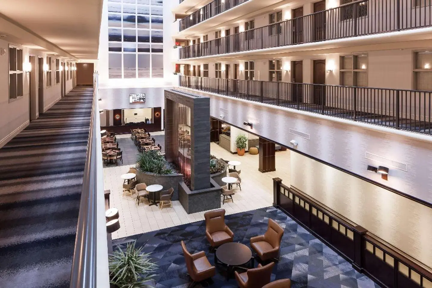 Embassy Suites by Hilton Tampa Brandon Bar