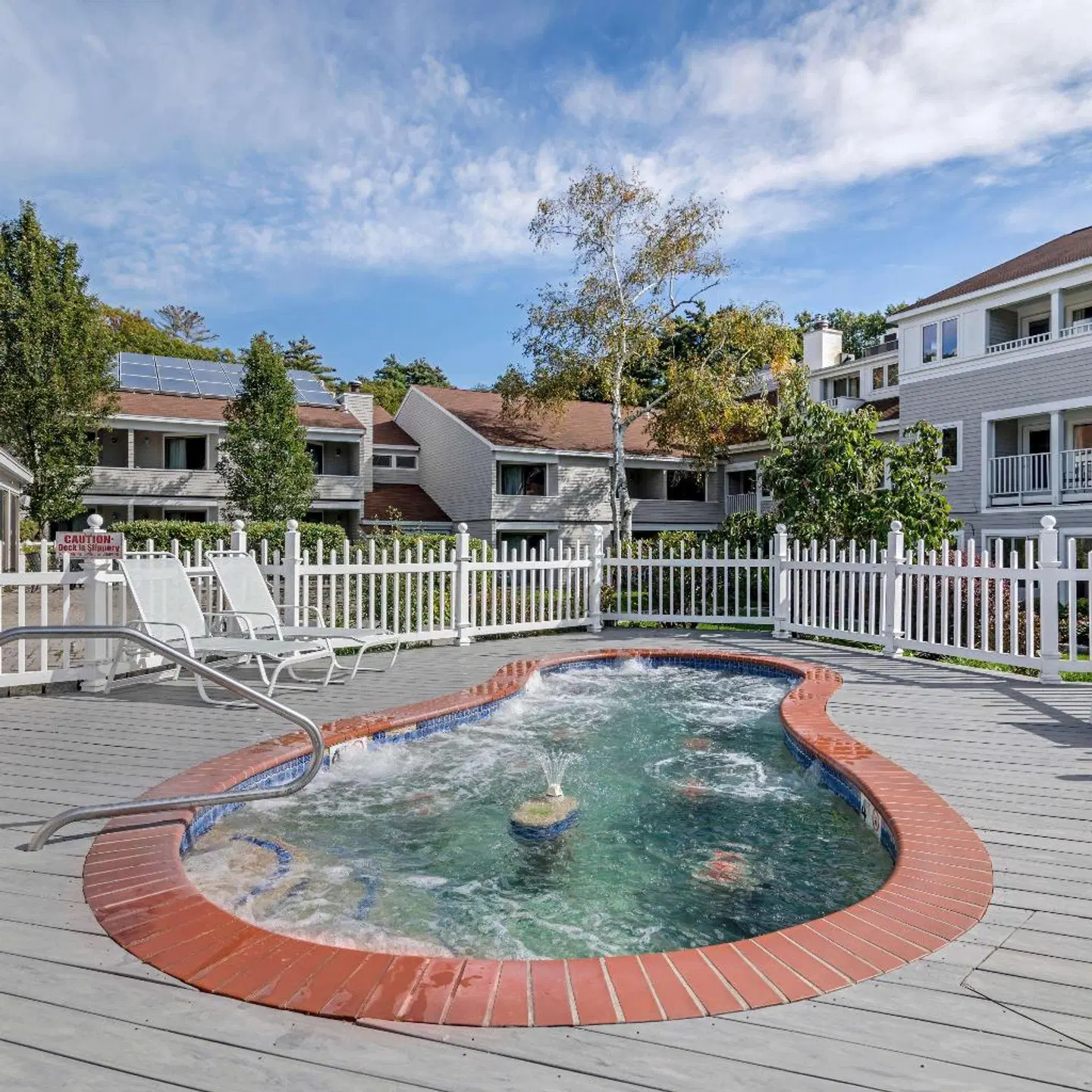 Meadowmere Resort EXTERIOR