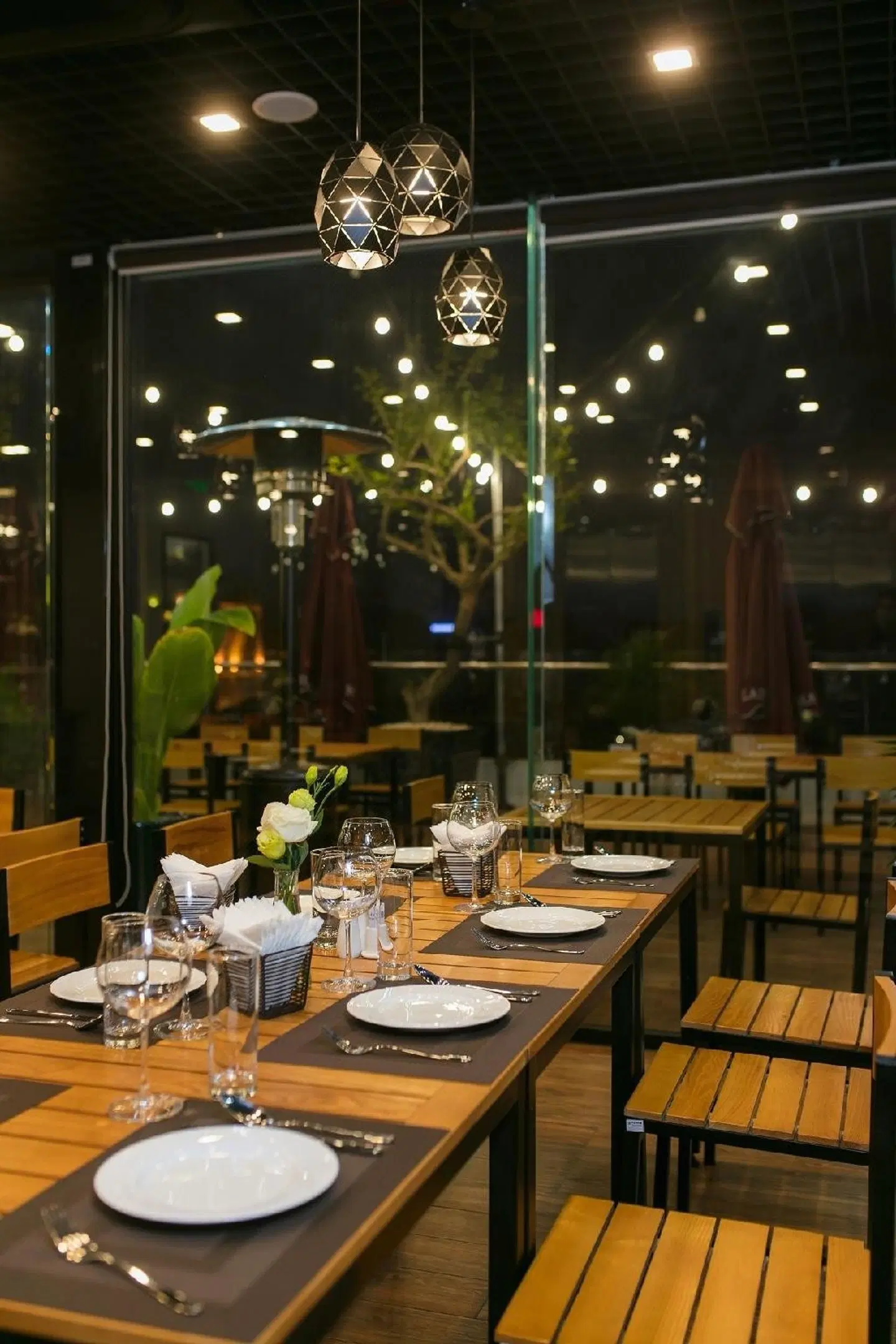 Halais Hotel Restaurant