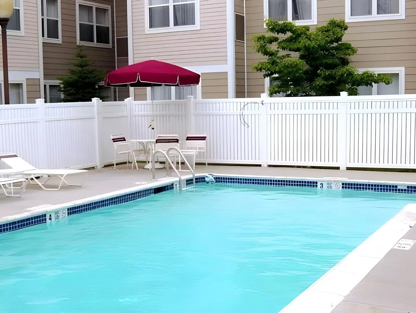 Residence Inn by Marriott Hartford Manchester OUTDOOR_POOL