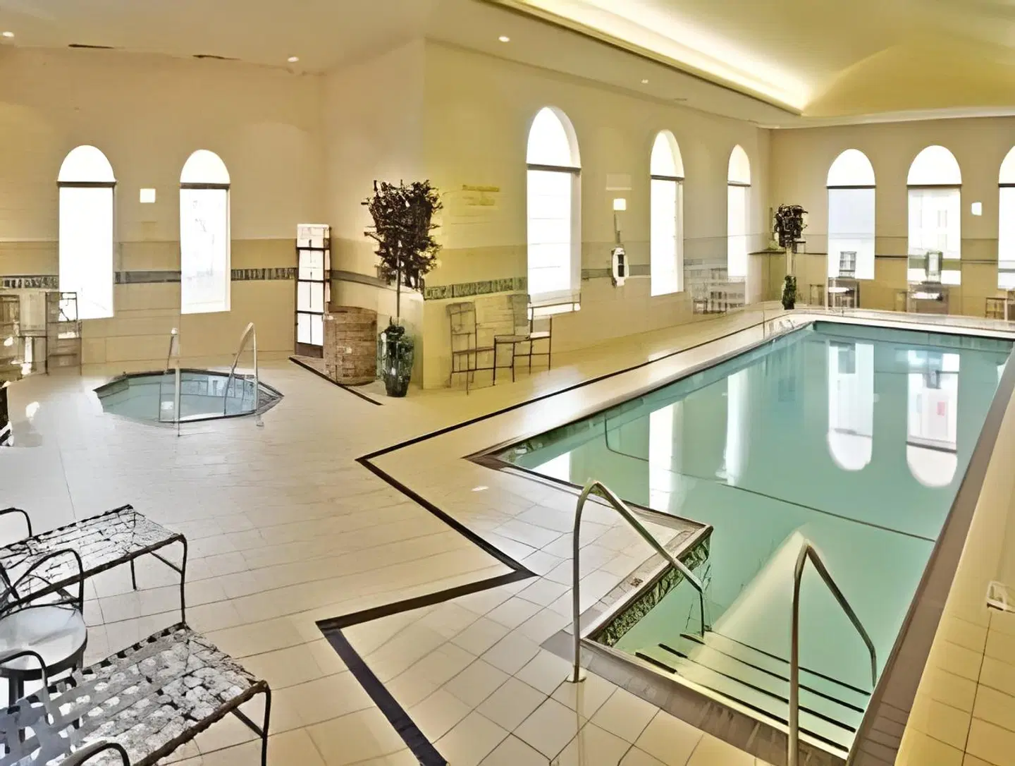Residence Inn by Marriott Kansas City Airport Hallenbad