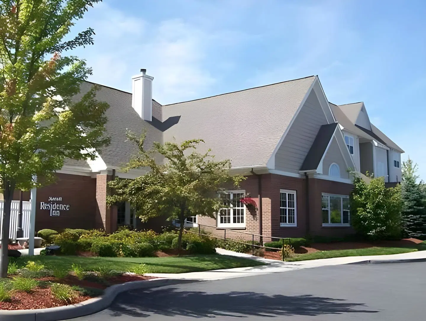 Residence Inn by Marriott Hartford Manchester EXTERIOR