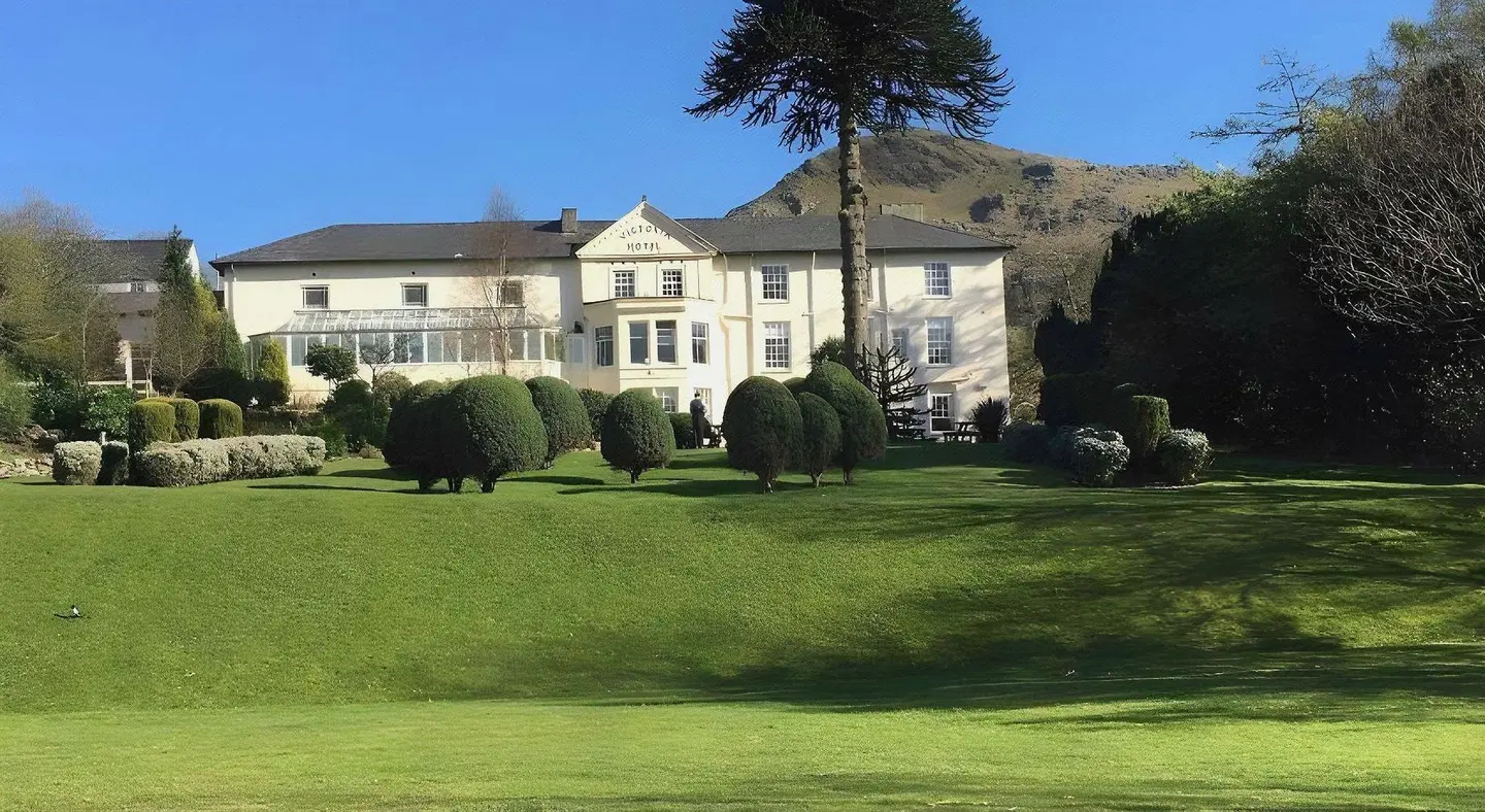 The Royal Victoria Hotel Snowdonia EXTERIOR
