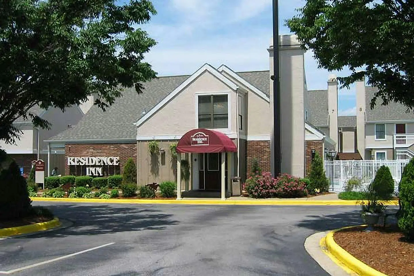 Residence Inn Louisville East EXTERIOR