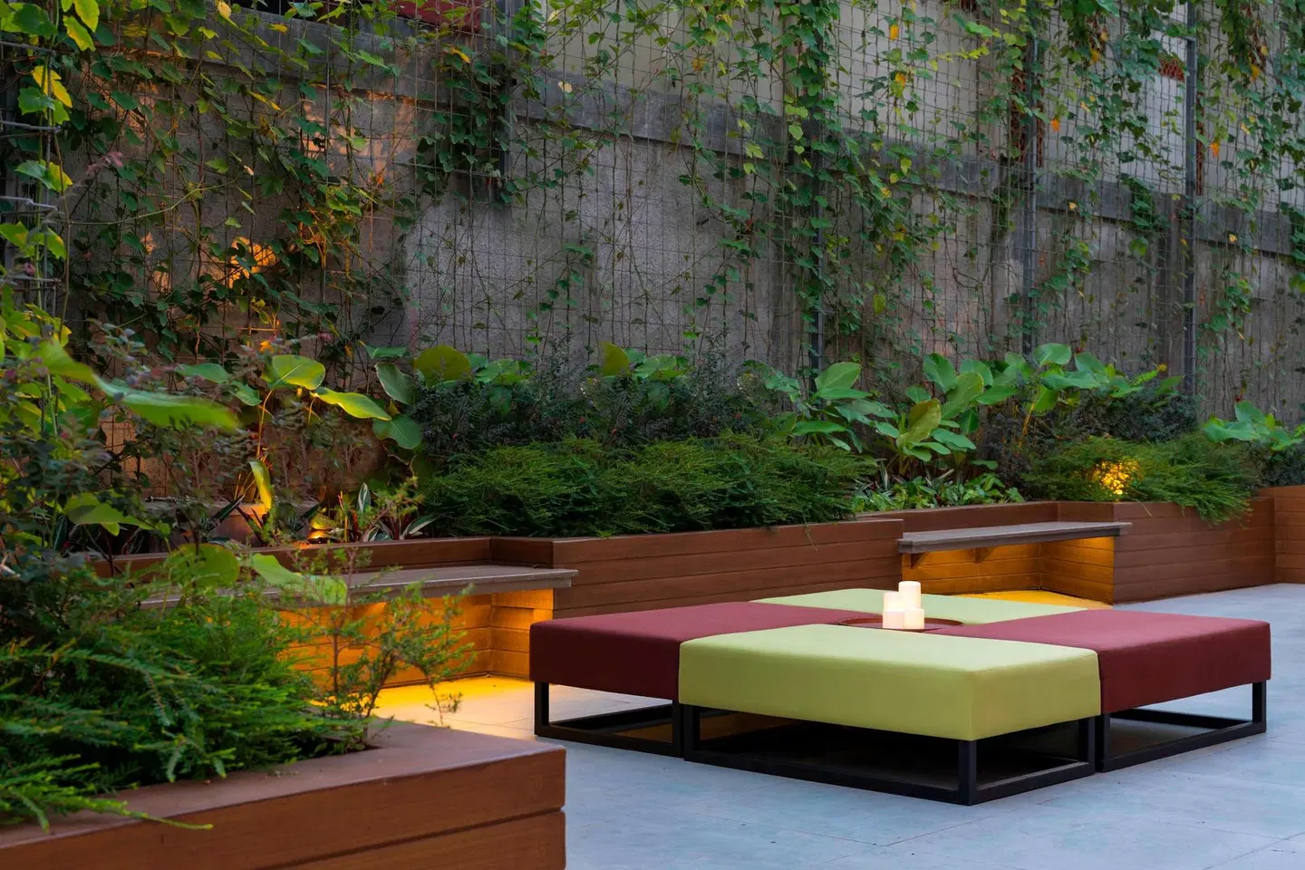 Aloft by Marriott Jakarta Wahid Hasyim Terrasse