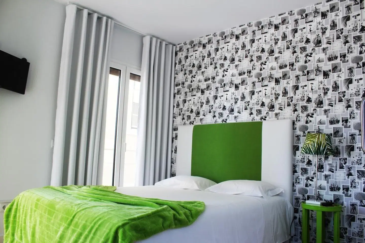 By the Sea ROOM_EXAMPLE
