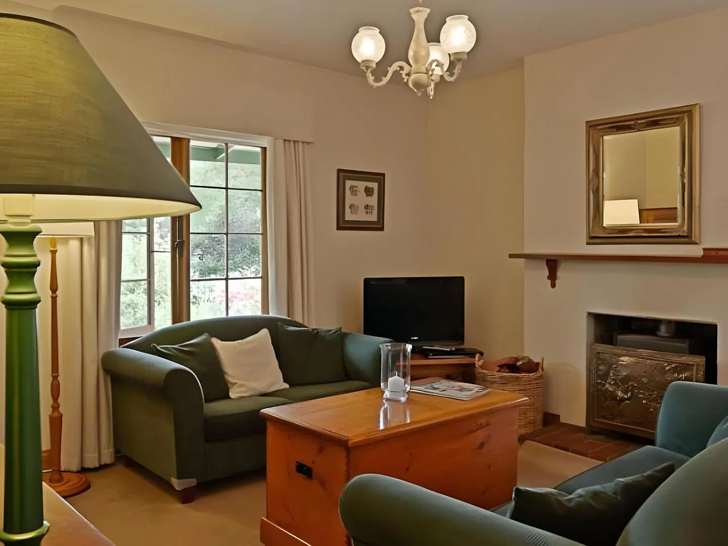 Country Pleasures Bed and Breakfast ROOM_EXAMPLE